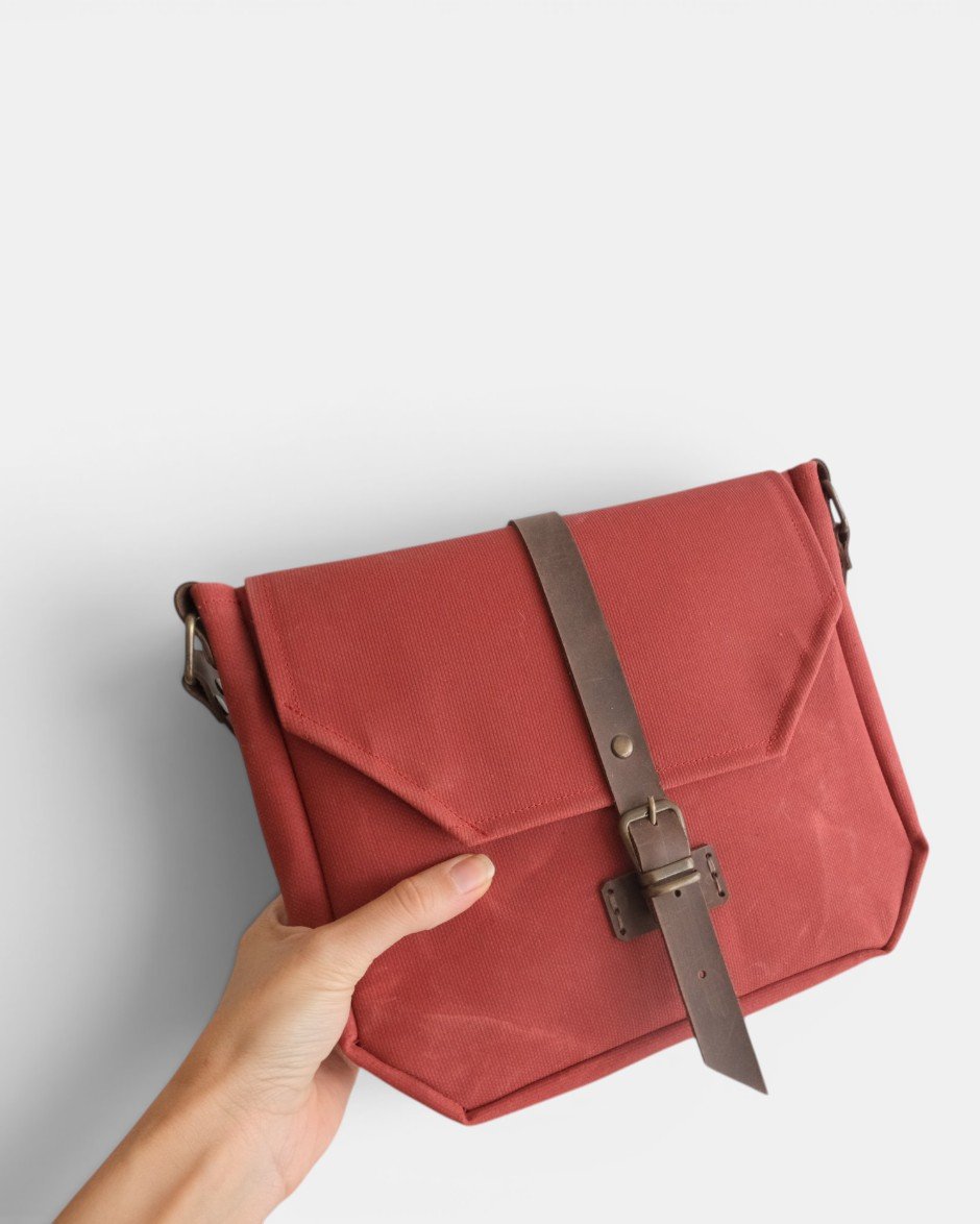 Waxed Canvas Postacı Nar Çiçeği
