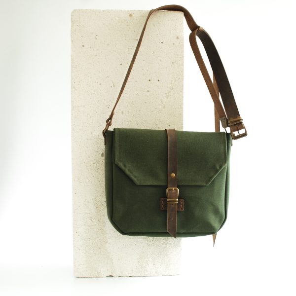 E310681E-1838-40F0-B764-49887F58D83F