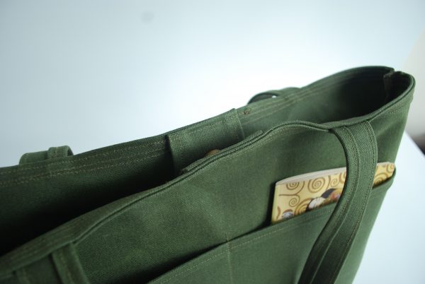 47BCC29F-6631-4C6D-8B5D-0ECABEA983F1