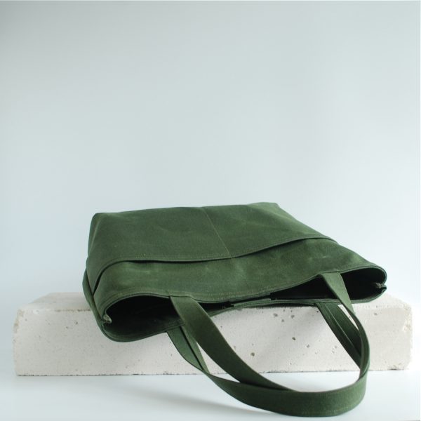 70E7B688-B070-4A76-8AFF-A5993D1454FB