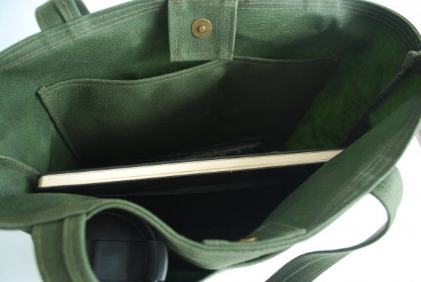 F6022808-B807-4321-8D3E-AAA4F3A8787E