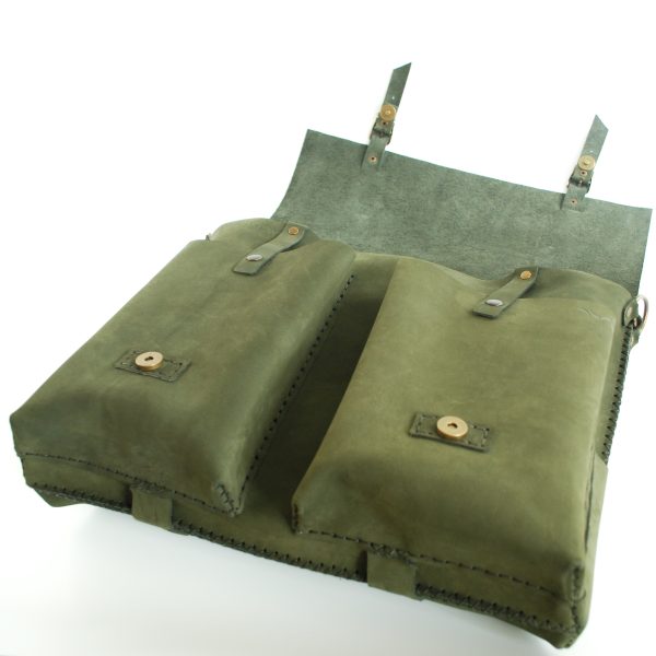 FFB1E950-F4BB-4843-9DB0-6763D6C493E7