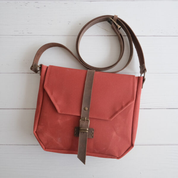 739988F8-91F1-492C-8E7B-6DB63FC34DDA