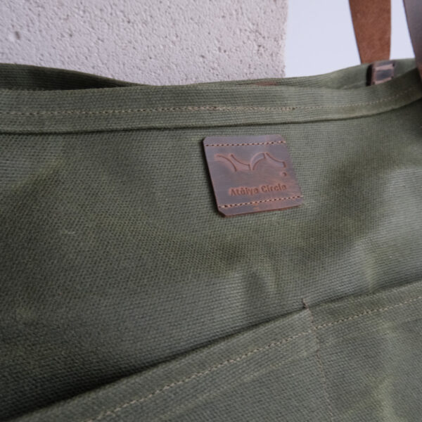 6F0D74F1-8370-46C3-9557-2049F083F0AF