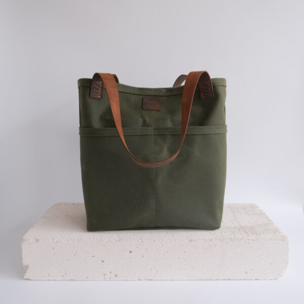 DB5D274D-0CF0-491B-AA3F-326FD0AEC90D