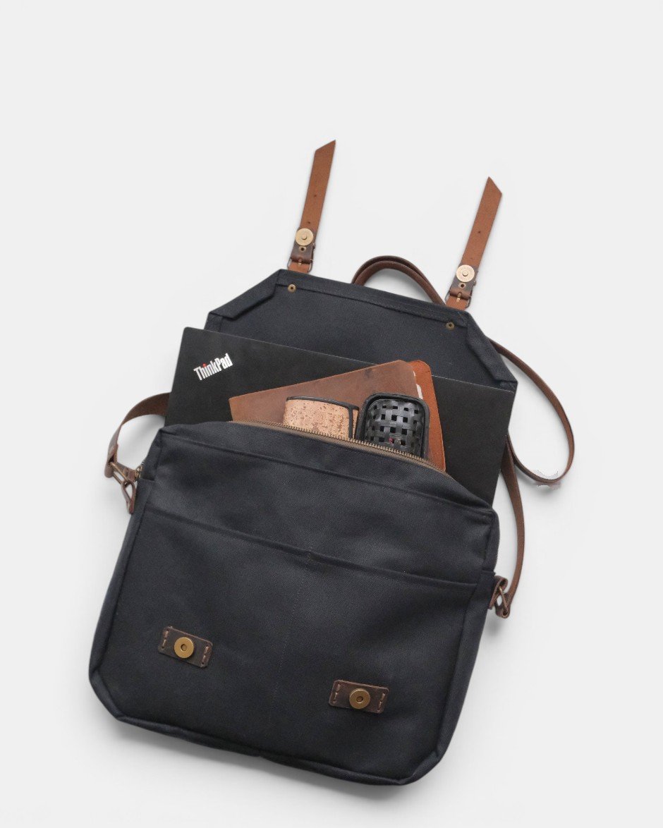 Waxed Canvas Messenger Bag Siyah