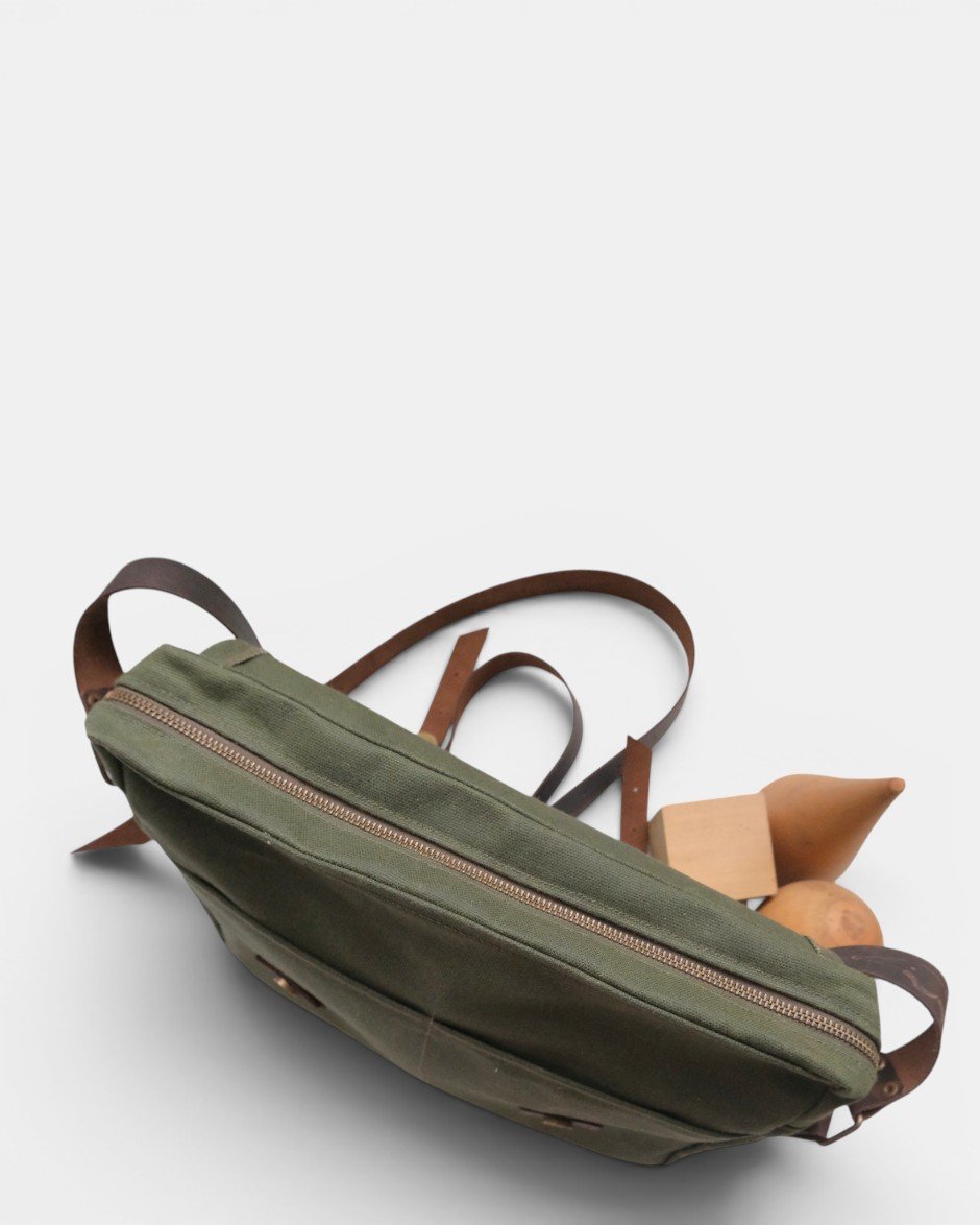 Waxed Canvas Messenger Bag Haki 15 inch - Görsel 4